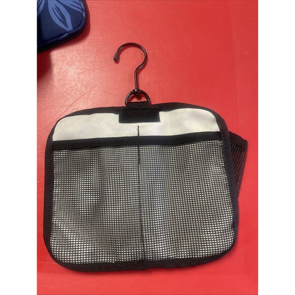 L. L. Bean Toiletry Shower Hook Floral Blue Hawaiian Tropical Hanging Travel Bag - Picture 9 of 10